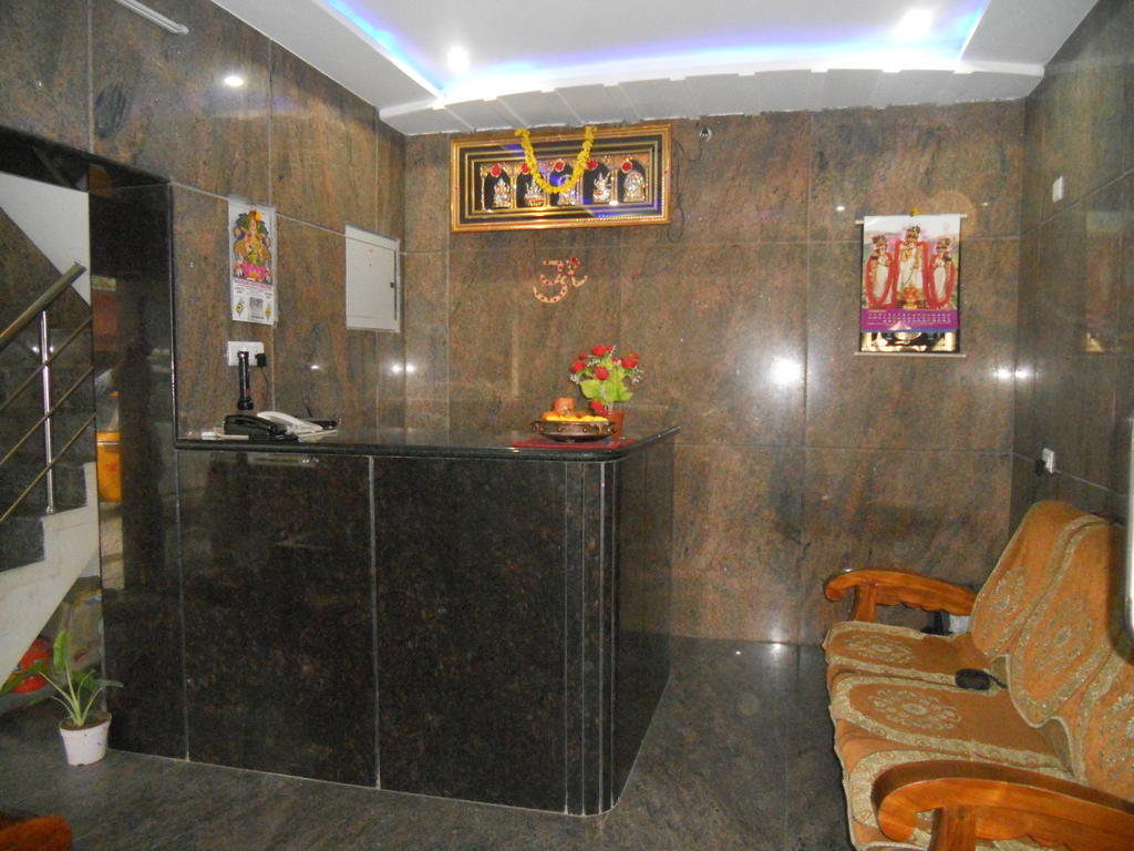 Hotel Sahasra Residency Tirupati Exteriör bild